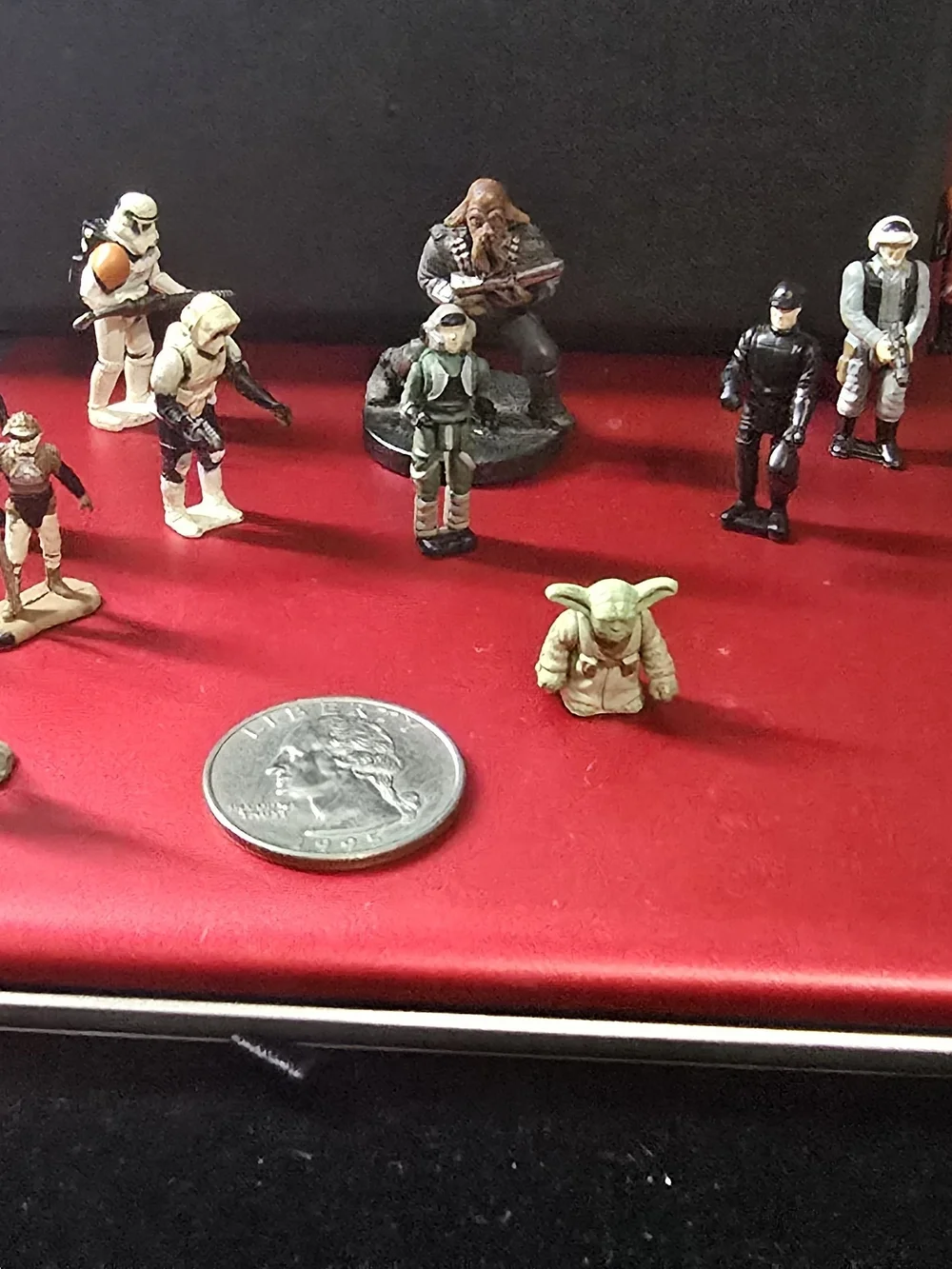 Star Wars Mini Figures with Green Yoda and Assorted Characters